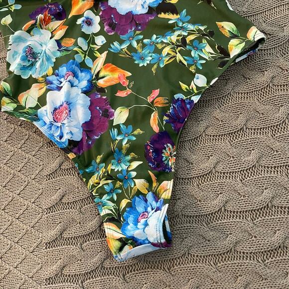 NWT Shein Floral One Piece Swimsuit ~ XL - Picture 8 of 10